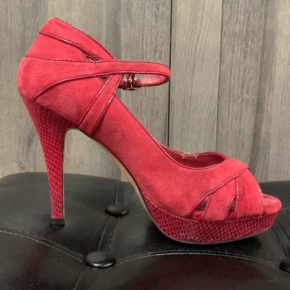 White House Black Market Red Suede & Faux Snake Skin Open Toe Shoe Size 6.5M - Picture 4 of 12